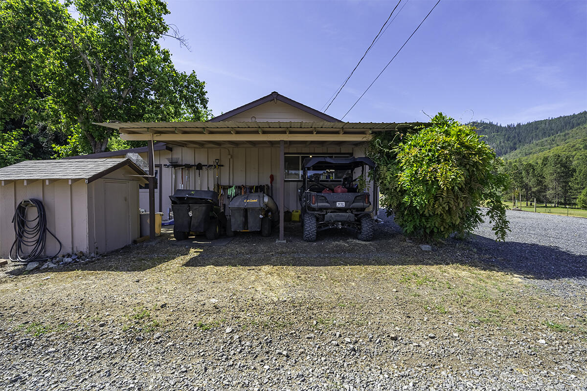 5388 Kane Creek Road Central Point, OR 97502 - Photo 42 of 48 DSC02118-HDR-Edit