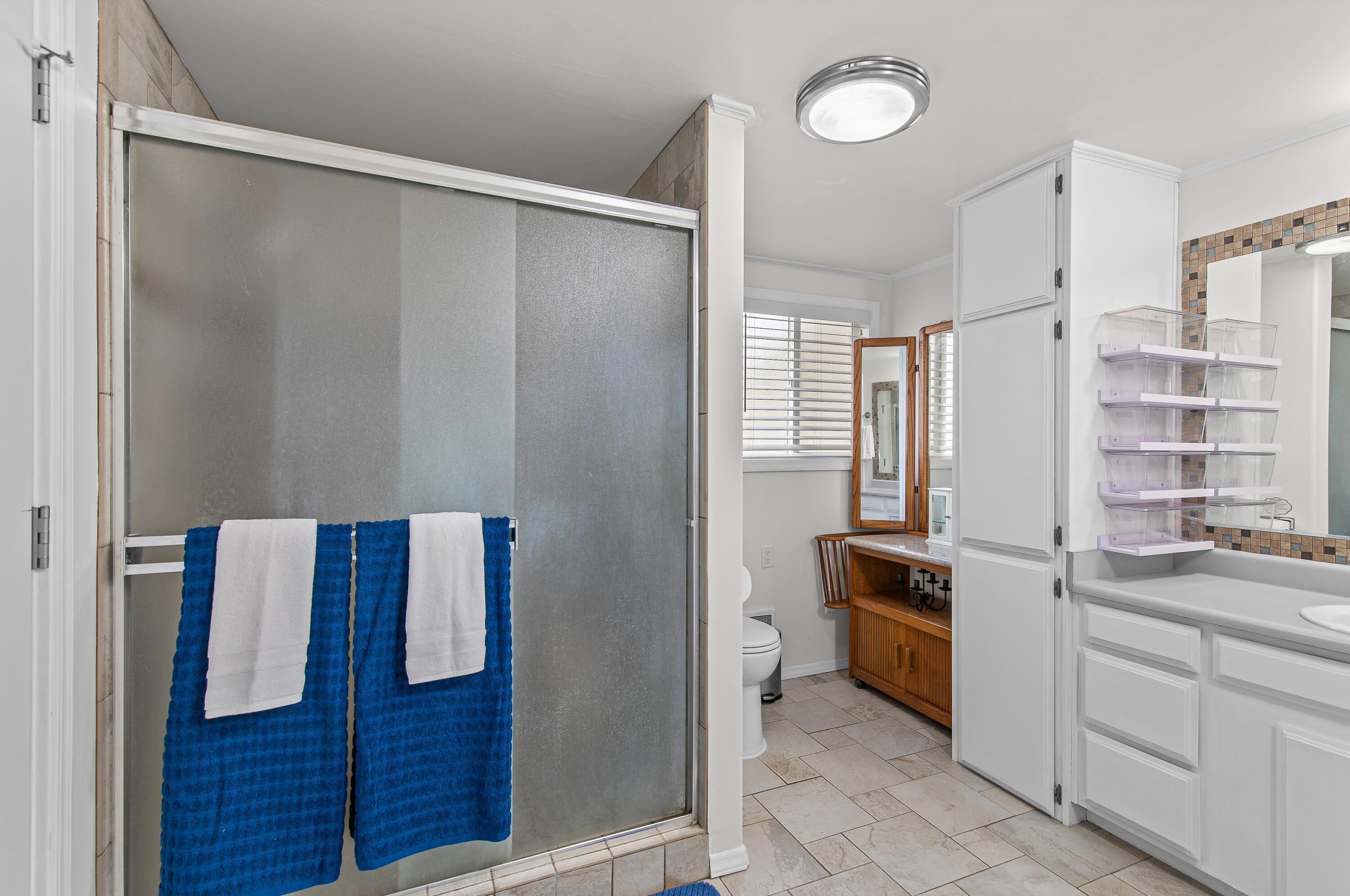 349 Capri Drive Eagle Point, OR 97524 - Photo 32 of 54 9R9A7520
