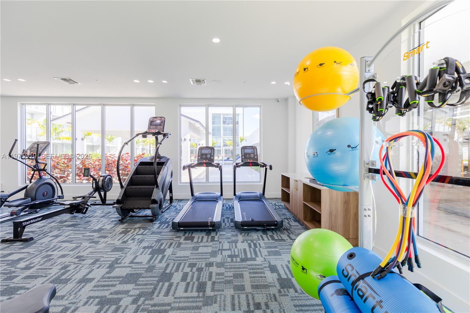 1950 West 49th Street, Unit 413 Hialeah, FL 33012 - Photo 19 of 30