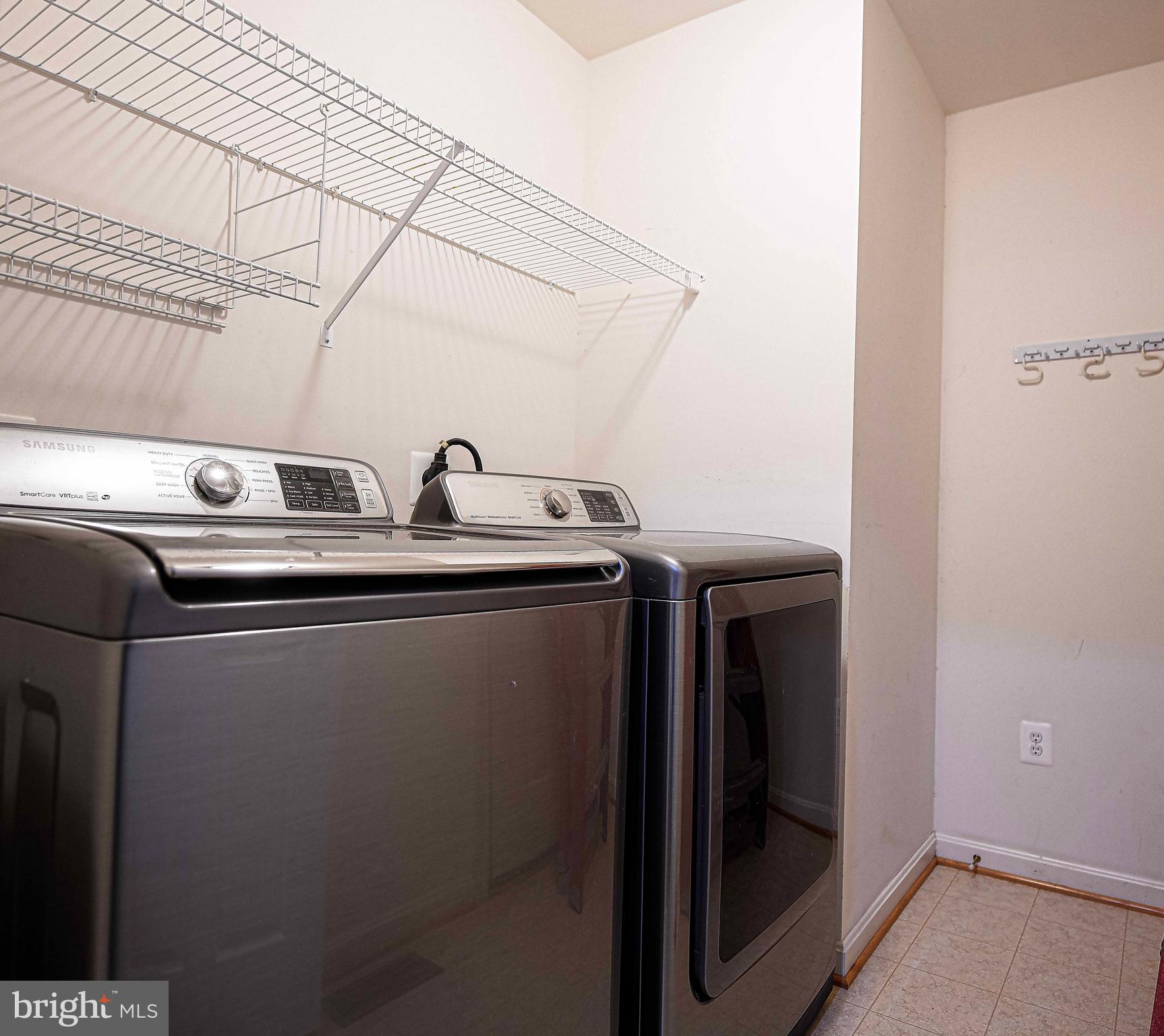 7226 Orth Road Sparrows Point, MD 21219 - Photo 26 of 51 a utility room with dryer and washer