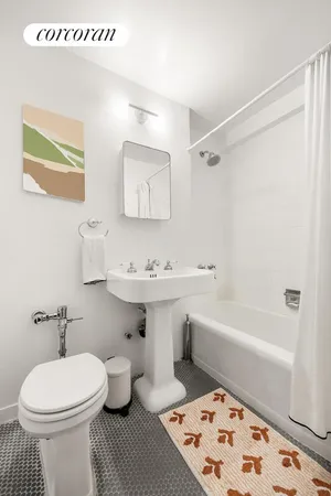 $885,000 | 303 Beverley Road, Unit 8D | Kensington