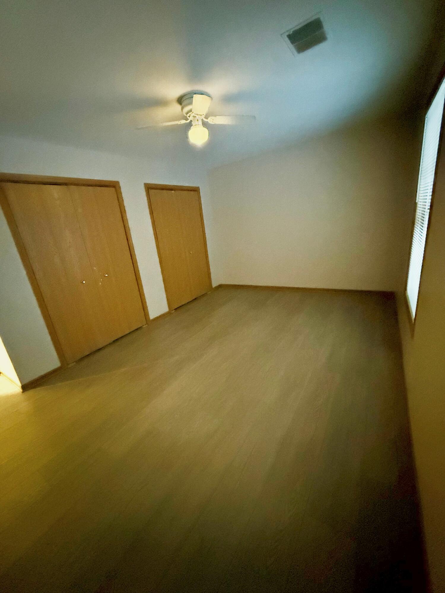 395 Plymouth Road, Unit B Valparaiso, IN 46385 - Photo 6 of 8 a view of an empty room