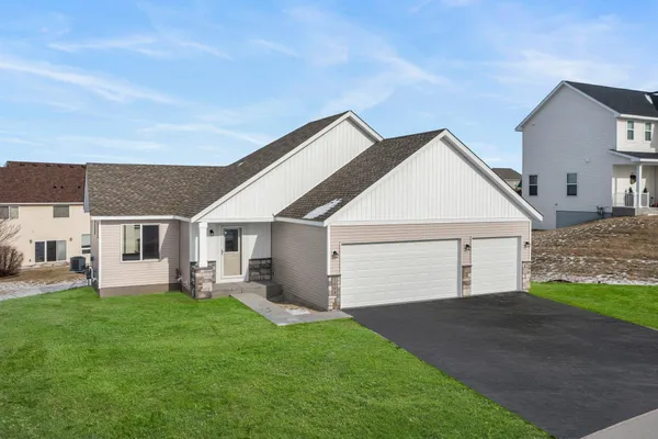 $484,850 | 1877 Robinson Lane, Byron, MN 55920