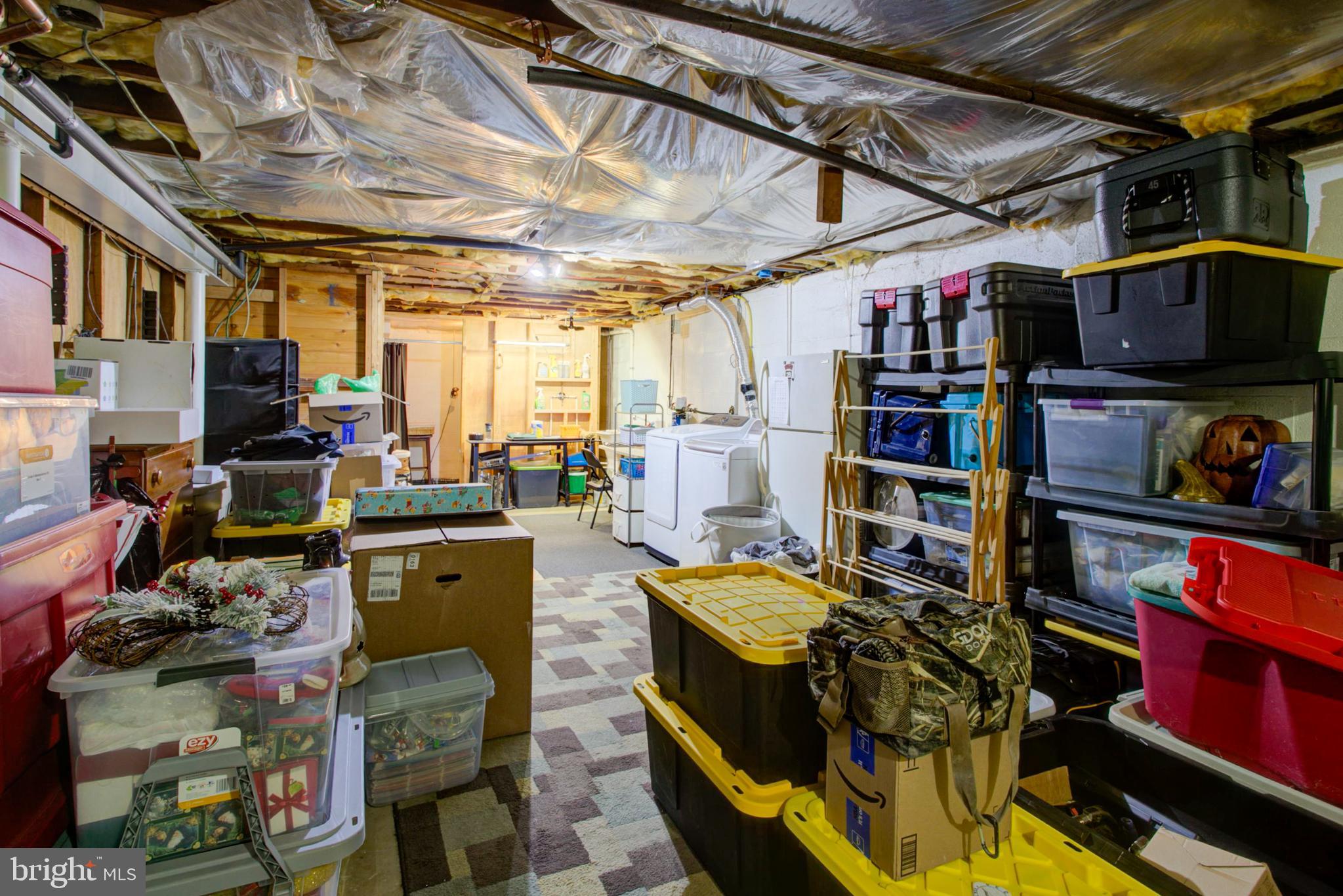 825 Robin Road Lancaster, PA 17601 - Photo 31 of 32 Tons of storage