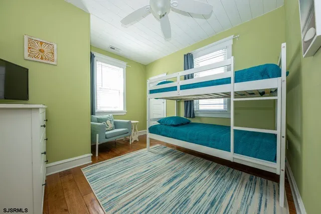 a bedroom with bunk bed