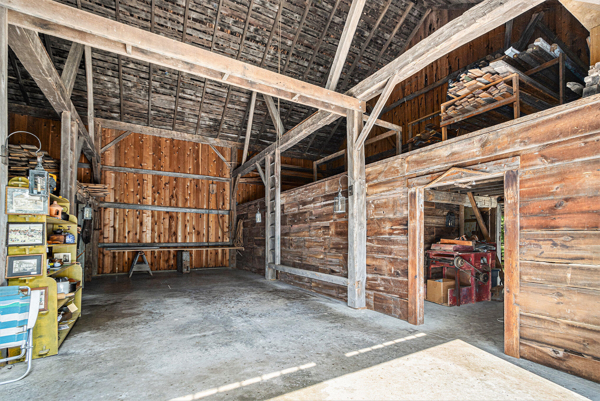 12236 6 1/2 Mile Road Battle Creek, MI 49014 - Photo 34 of 56 Barn