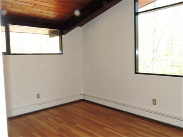 478 Heald Road Carlisle, MA 01741 - Photo 7 of 17