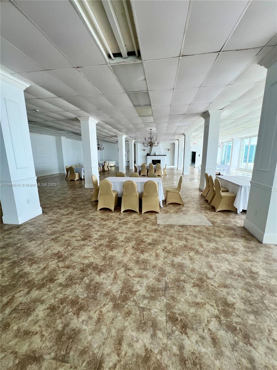 7135 Collins Avenue, Unit 1523 Miami Beach, FL 33141 - Photo 45 of 55 a living room with furniture