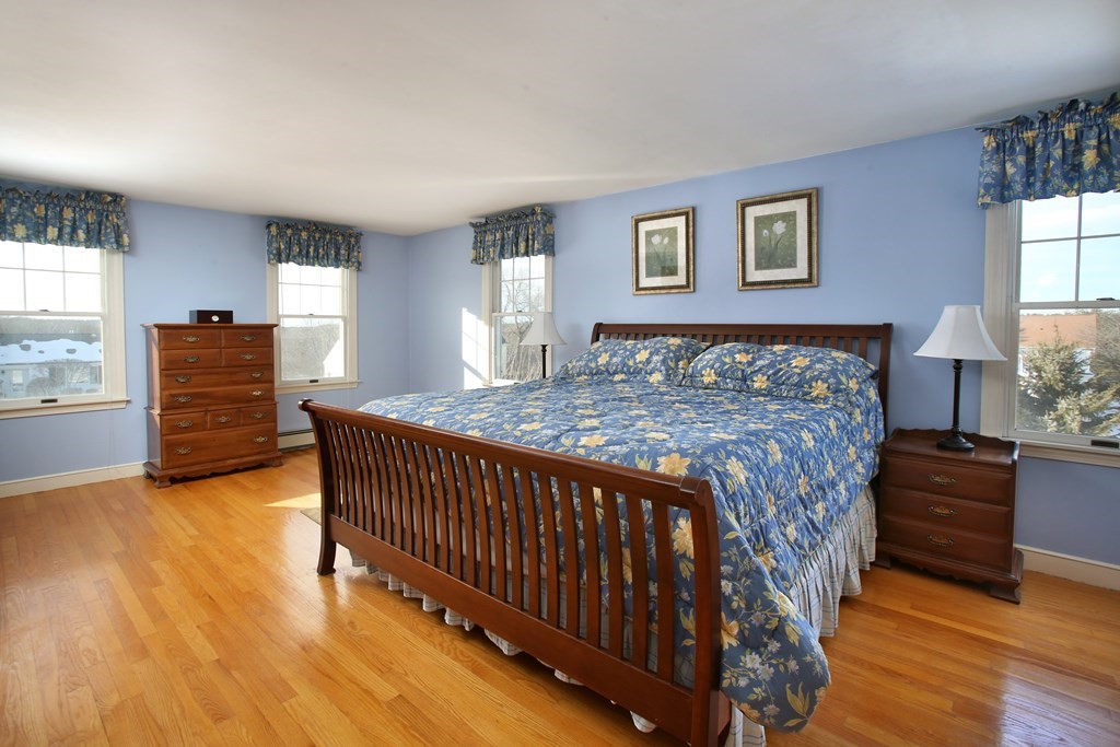 12 Mark Lane Milton, MA 02186 - Photo 11 of 17