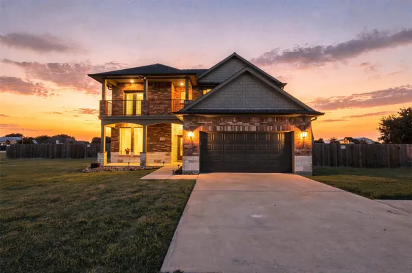 $560,000 | 11718 Casadores Lane, Needville, TX 77461