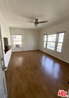$1,850 | 639 South Cochran Avenue, Unit 201, Los Angeles, CA 90036