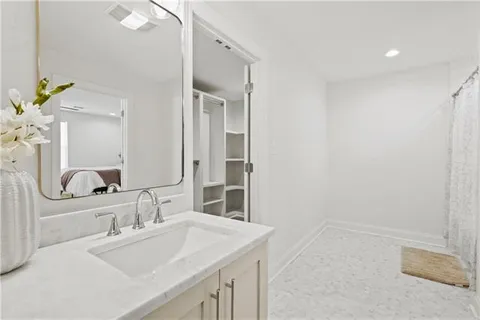 $450,000 | 6043 Paris Avenue, New Orleans, LA 70122