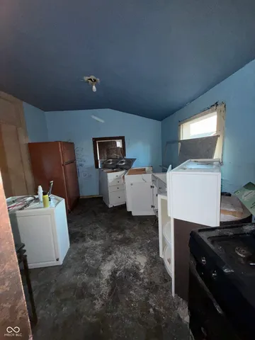 $95,000 | 721 North Belleview Place, Indianapolis, IN 46222