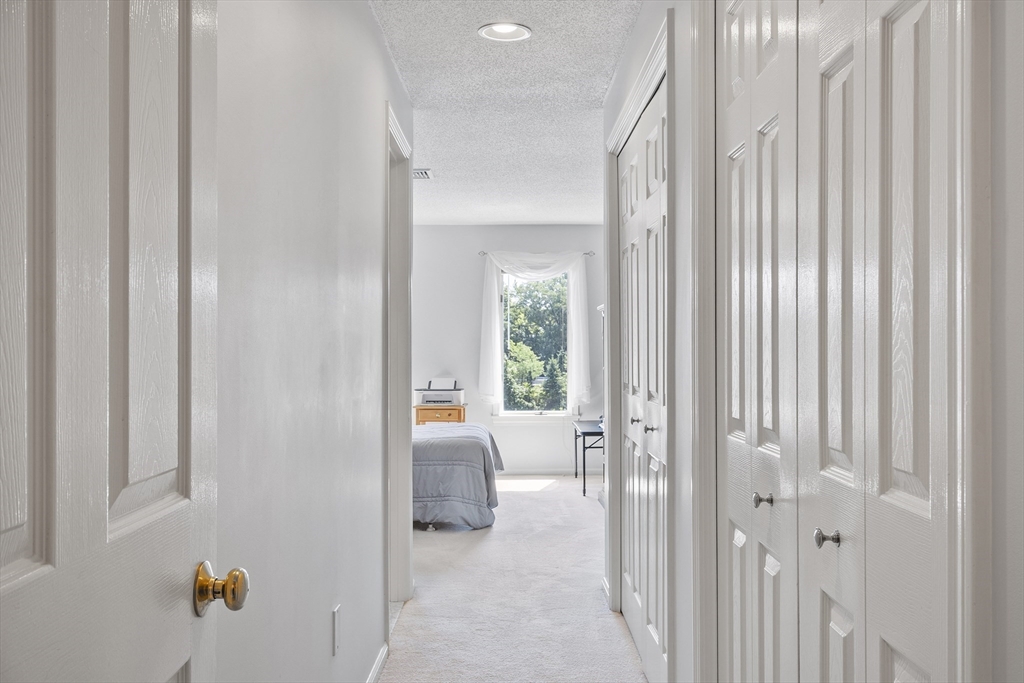 122 Abington Road, Unit 122 Danvers, MA 01923 - Photo 16 of 40