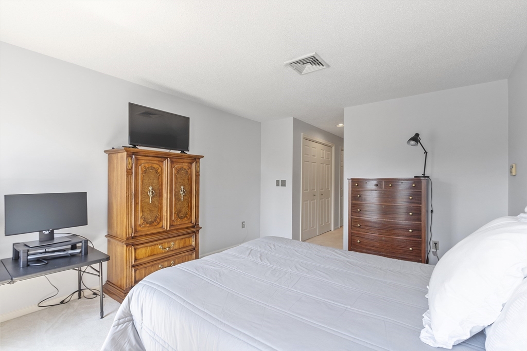 122 Abington Road, Unit 122 Danvers, MA 01923 - Photo 18 of 40