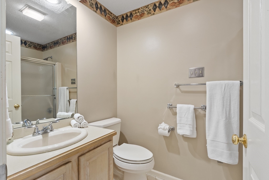 122 Abington Road, Unit 122 Danvers, MA 01923 - Photo 25 of 40