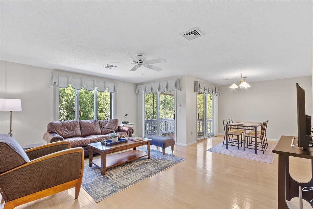 122 Abington Road, Unit 122 Danvers, MA 01923 - Photo 5 of 40