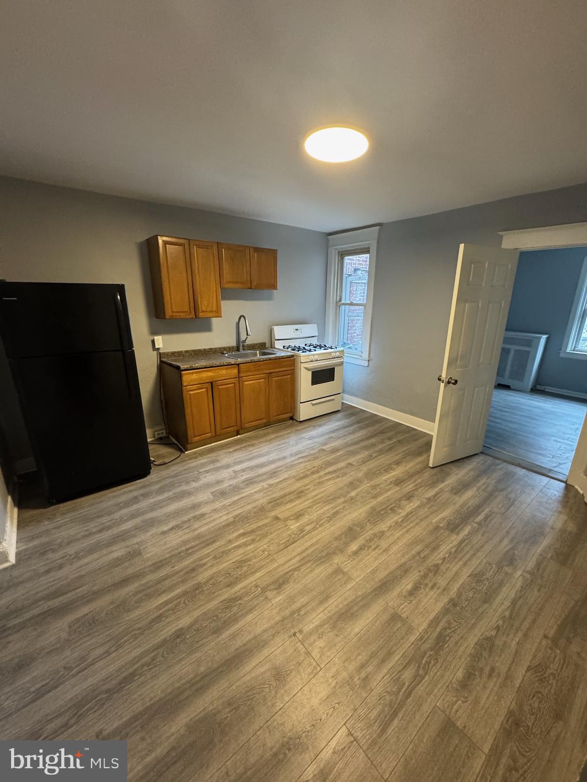 343 Avon Road Upper Darby, PA 19082 - Photo 5 of 12