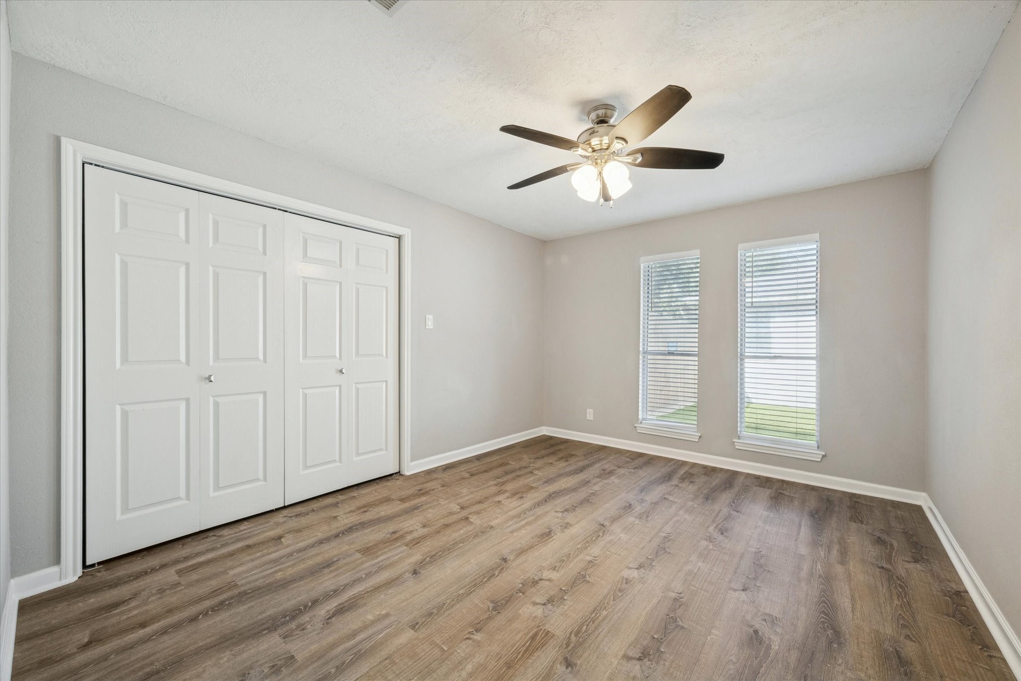 3830 Hansen Drive Dickinson, TX 77539 - Photo 15 of 21 Third Bedroom