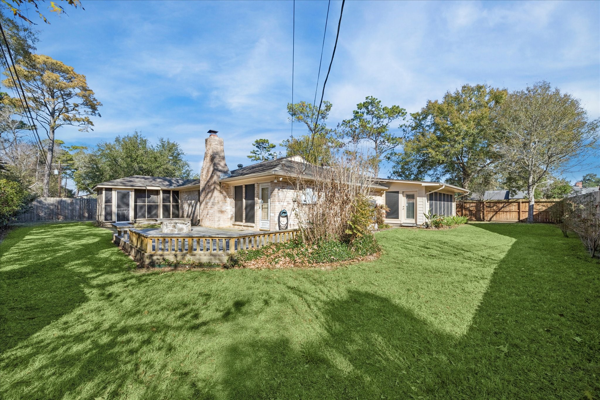 3830 Hansen Drive Dickinson, TX 77539 - Photo 19 of 21 Large Backyard