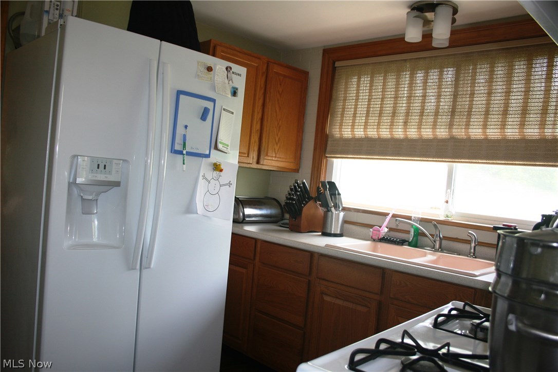 4252 Stow Road Stow, OH 44224 - Photo 8 of 33 Gallery Image 8