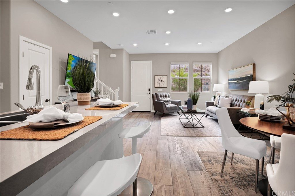 1123 Delpy View Point Vista, CA 92084 - Photo 11 of 42