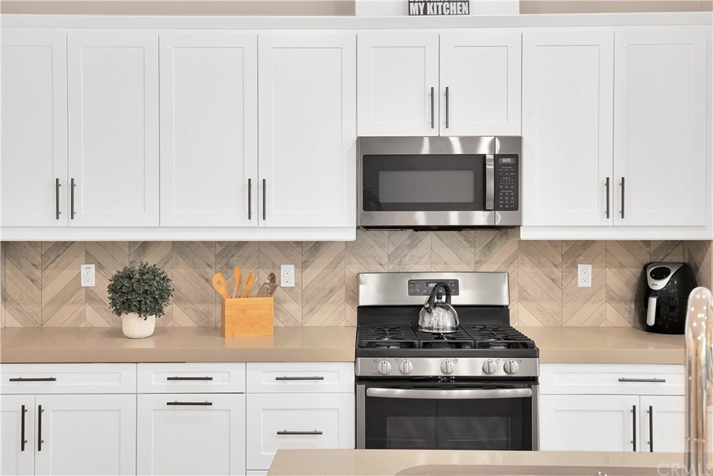 1123 Delpy View Point Vista, CA 92084 - Photo 14 of 42