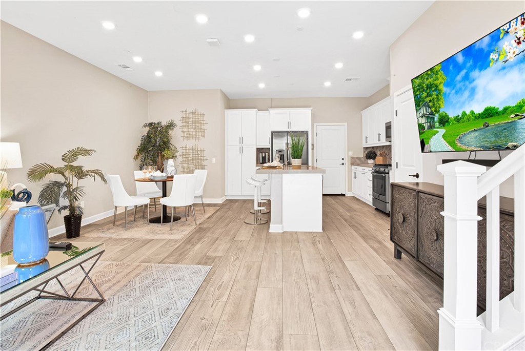 1123 Delpy View Point Vista, CA 92084 - Photo 7 of 42