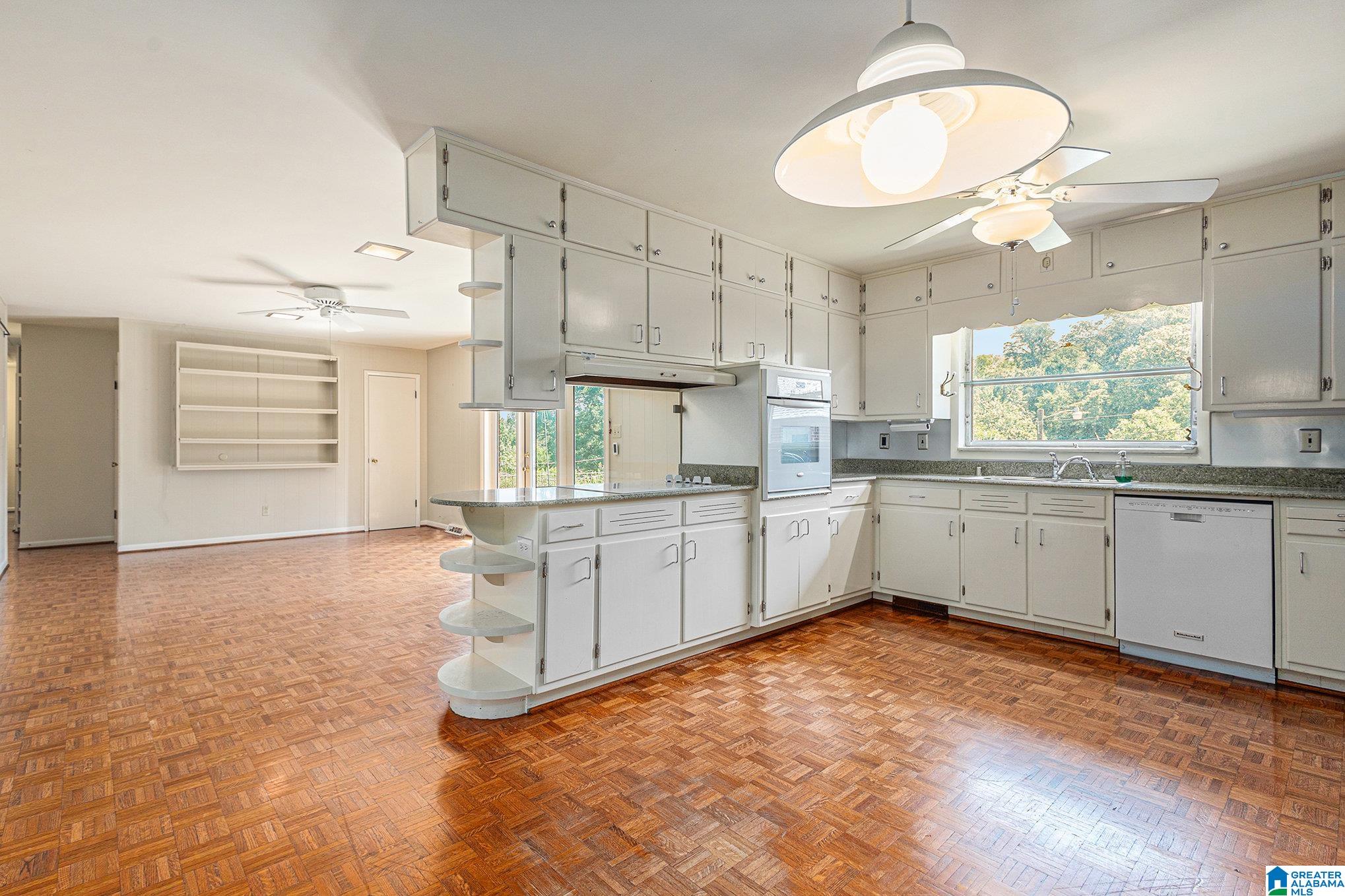 723 Linwood Road Birmingham, AL 35222 - Photo 9 of 48