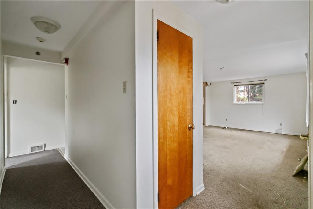 134 Becks Run Road Coraopolis, PA 15108 - Photo 13 of 26