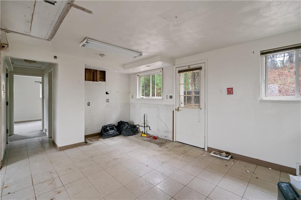 134 Becks Run Road Coraopolis, PA 15108 - Photo 9 of 26