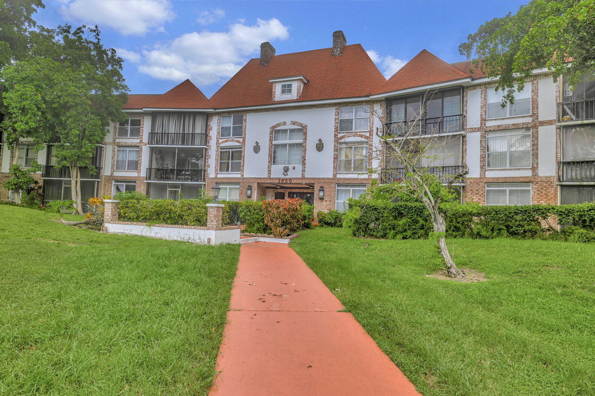 3650 Inverrary Drive, Unit 1B Lauderhill, FL 33319 - Photo 21 of 37 Front of Building