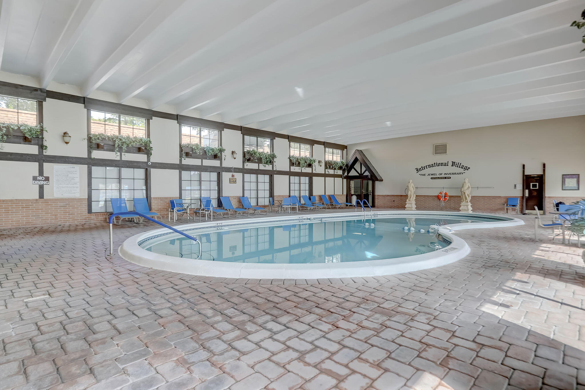 3650 Inverrary Drive, Unit 1B Lauderhill, FL 33319 - Photo 31 of 37 Indoor Pool