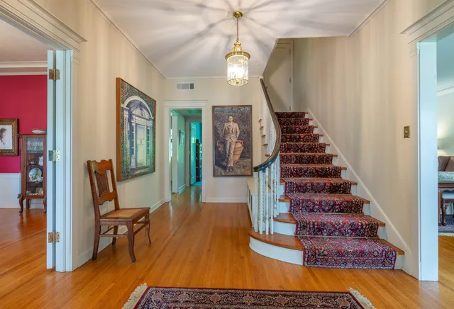 $400,000 | 1286 West Stephenson Street, Freeport, IL 61032