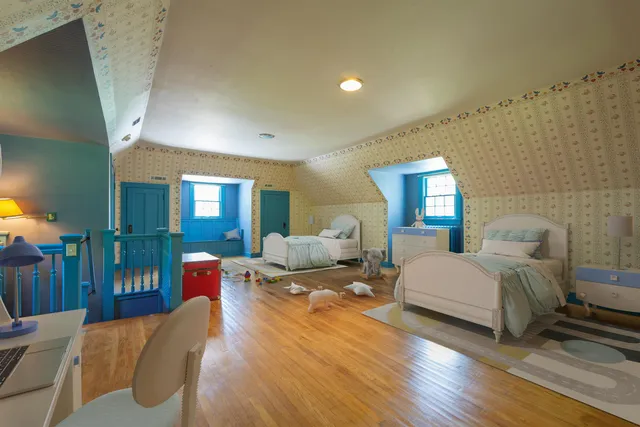 $400,000 | 1286 West Stephenson Street, Freeport, IL 61032