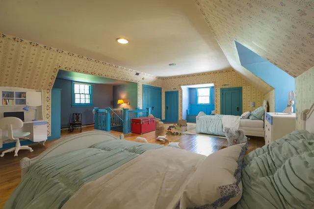 $400,000 | 1286 West Stephenson Street, Freeport, IL 61032