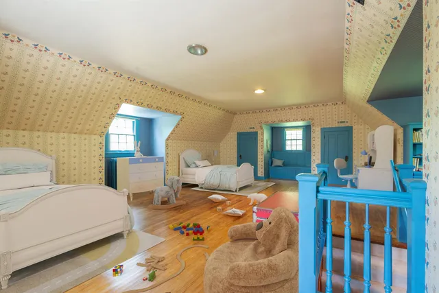 $400,000 | 1286 West Stephenson Street, Freeport, IL 61032