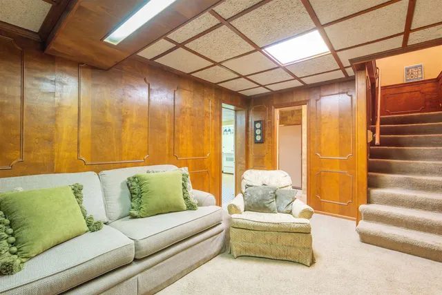 $400,000 | 1286 West Stephenson Street, Freeport, IL 61032