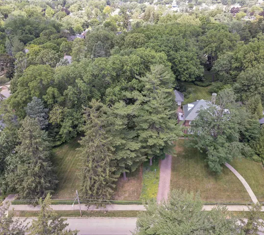 $400,000 | 1286 West Stephenson Street, Freeport, IL 61032