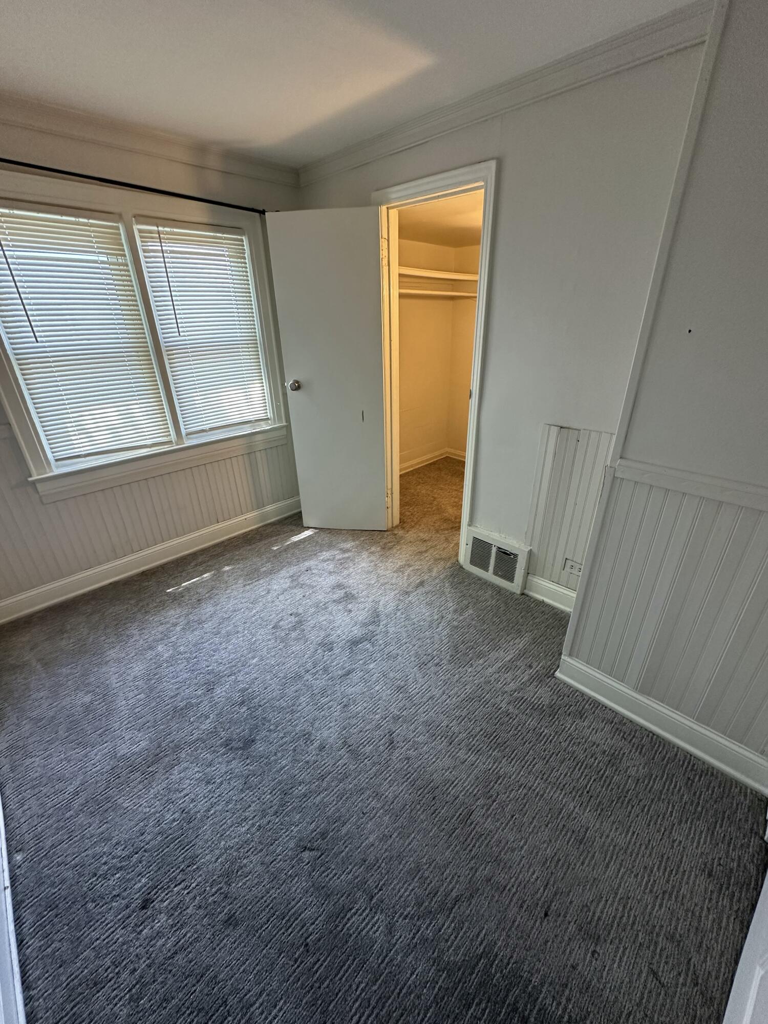 6453 West Point Street Taylor, MI 48180 - Photo 13 of 24 Upper unit