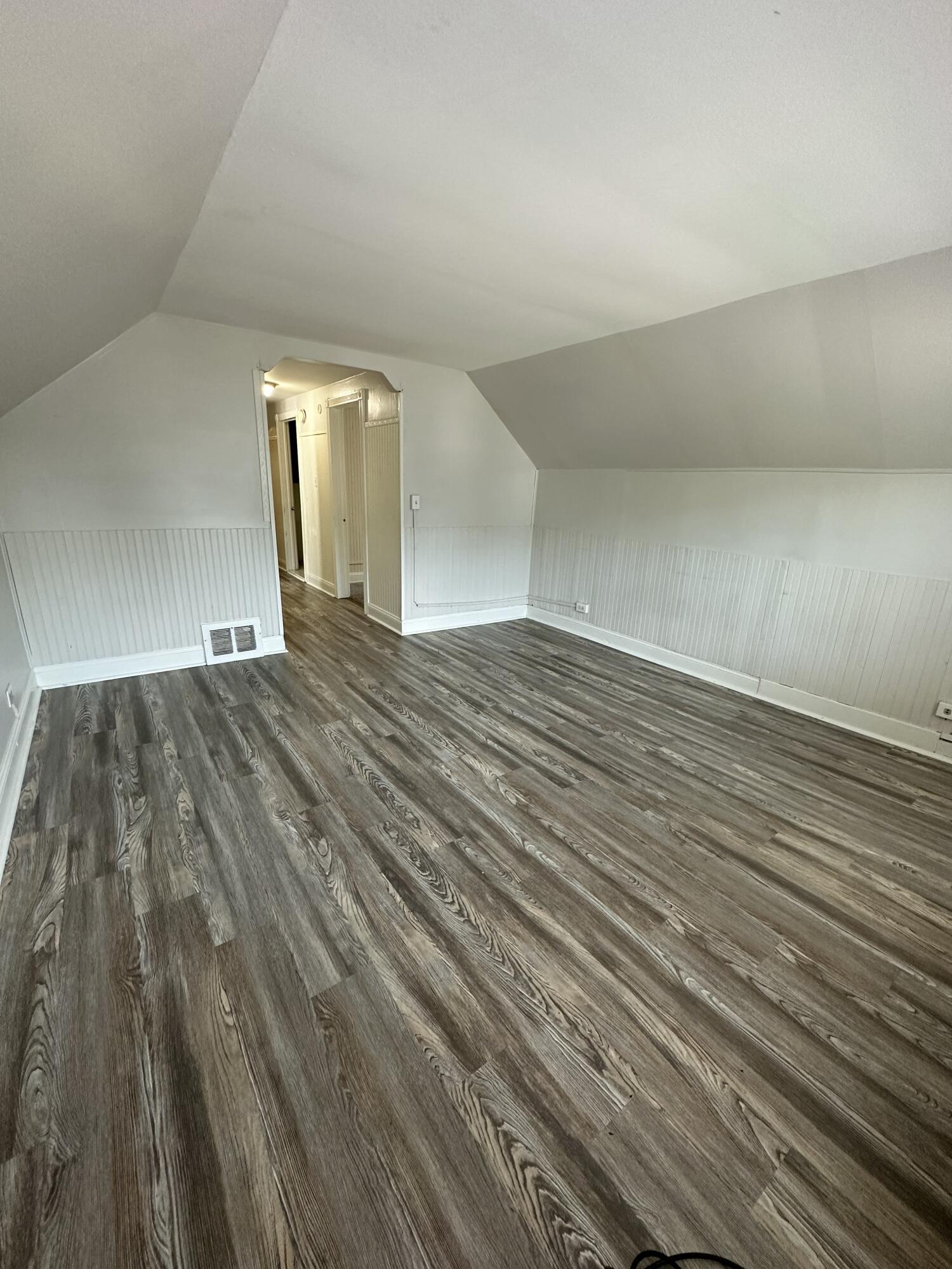 6453 West Point Street Taylor, MI 48180 - Photo 20 of 24 Upper Unit