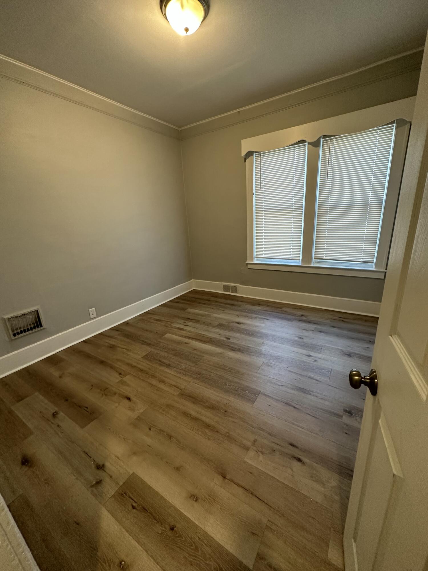 6453 West Point Street Taylor, MI 48180 - Photo 8 of 24 lower unit