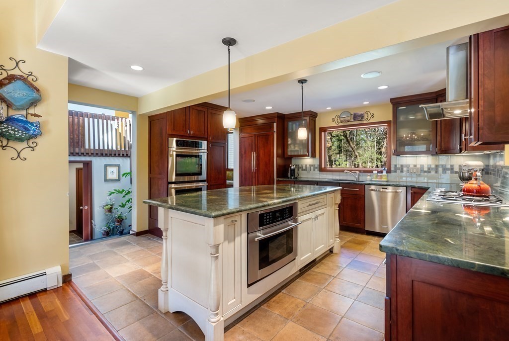 44 Stone Road Sudbury, MA 01776 - Photo 6 of 36