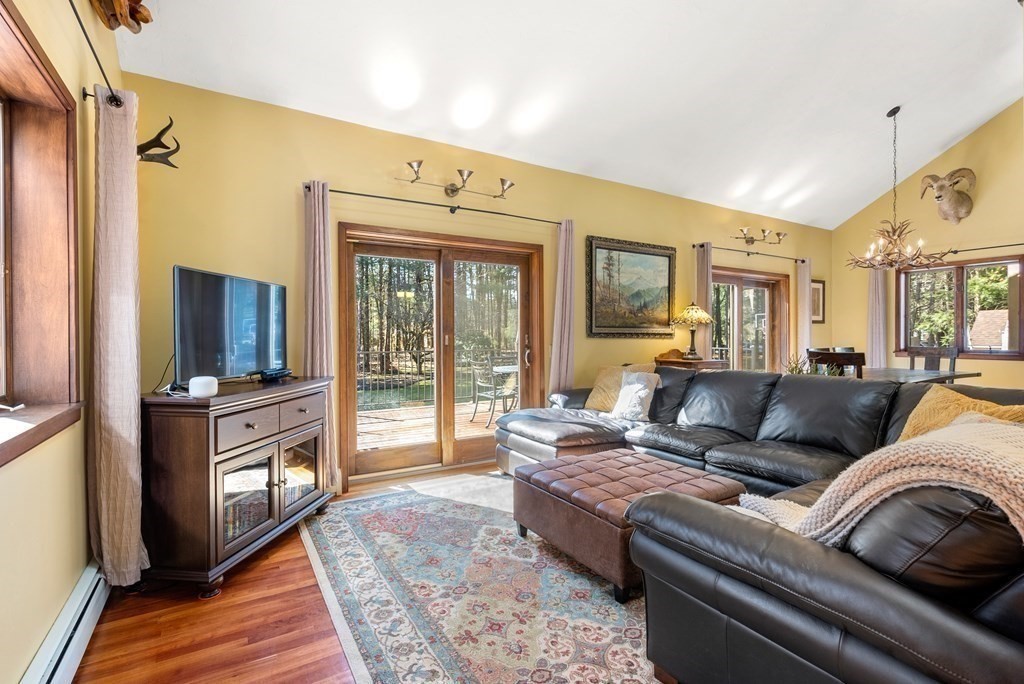 44 Stone Road Sudbury, MA 01776 - Photo 10 of 36