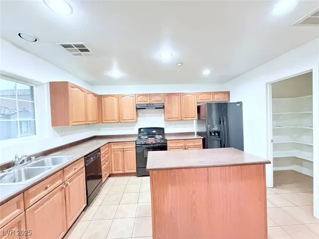 $2,050 | 9133 Palatial Palette Court, Las Vegas, NV 89149