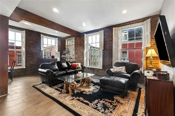 $2,900 | 232 Decatur Street, Unit 3D, New Orleans, LA 70130