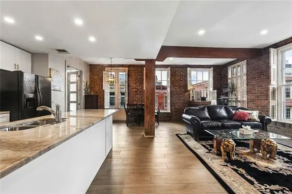 $2,900 | 232 Decatur Street, Unit 3D, New Orleans, LA 70130