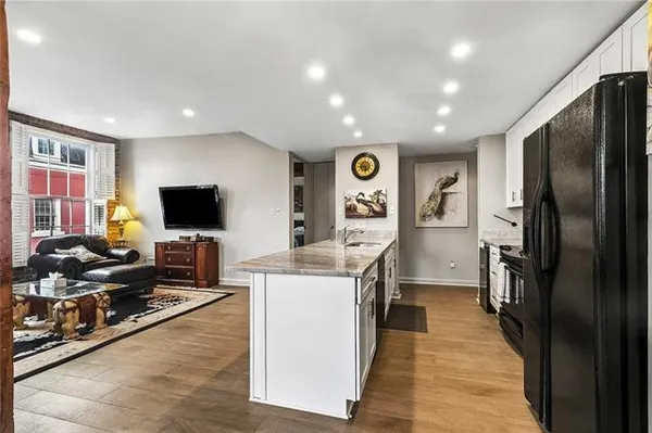 $2,900 | 232 Decatur Street, Unit 3D, New Orleans, LA 70130