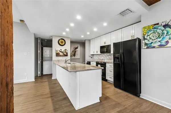 $2,900 | 232 Decatur Street, Unit 3D, New Orleans, LA 70130