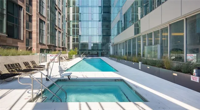 $6,160 | 100 Van Ness Avenue, Unit 2508, San Francisco, CA 94102